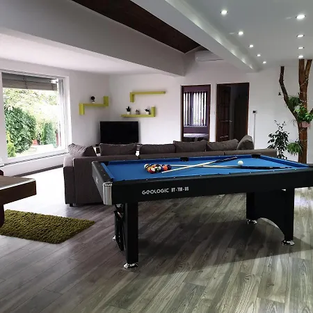 Hotel Luca Apartman Pápa