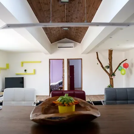 Villa Luca Apartman Pápa